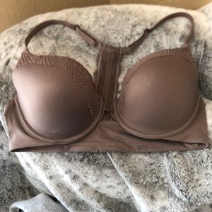 Victoria’s Secret body by Victoria racer back Demi